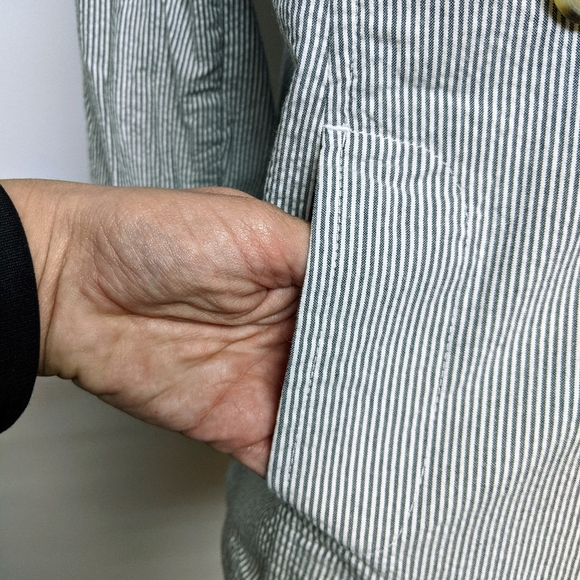 Women's Petite Dockers Coat  Pin Stripe Sz L - Picture 7 of 8